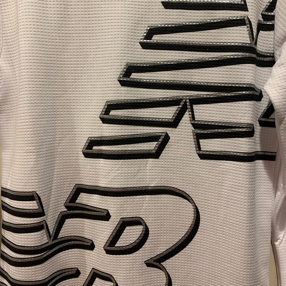 Shirt - Picture 2 of 4